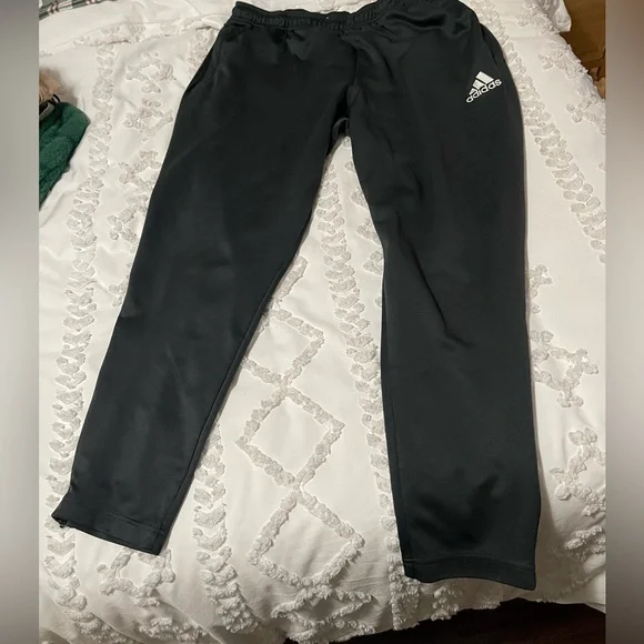 9 pair pants/shorts XXL - Picture 14 of 15